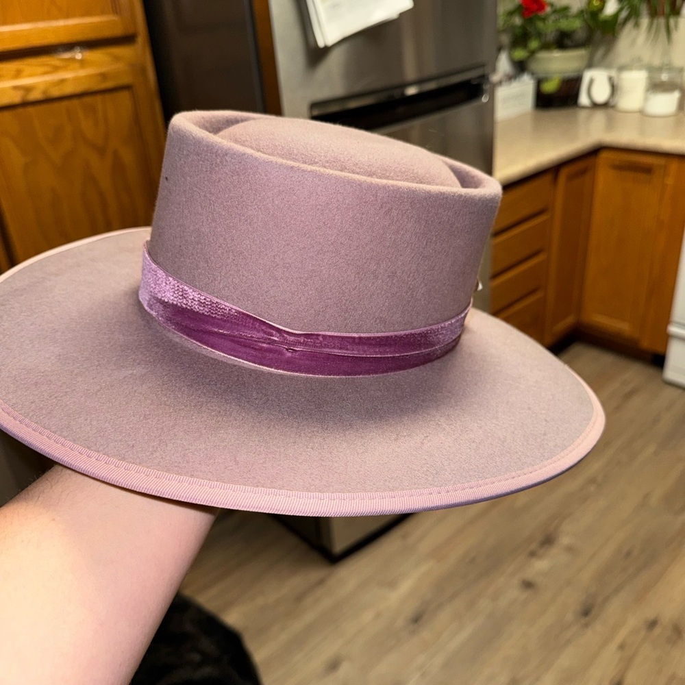 Women's Hats